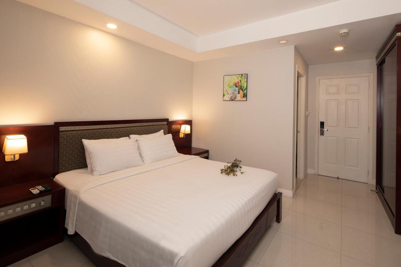 Sunshine Boutique Hotel Phu My Hung Хошимин Экстерьер фото