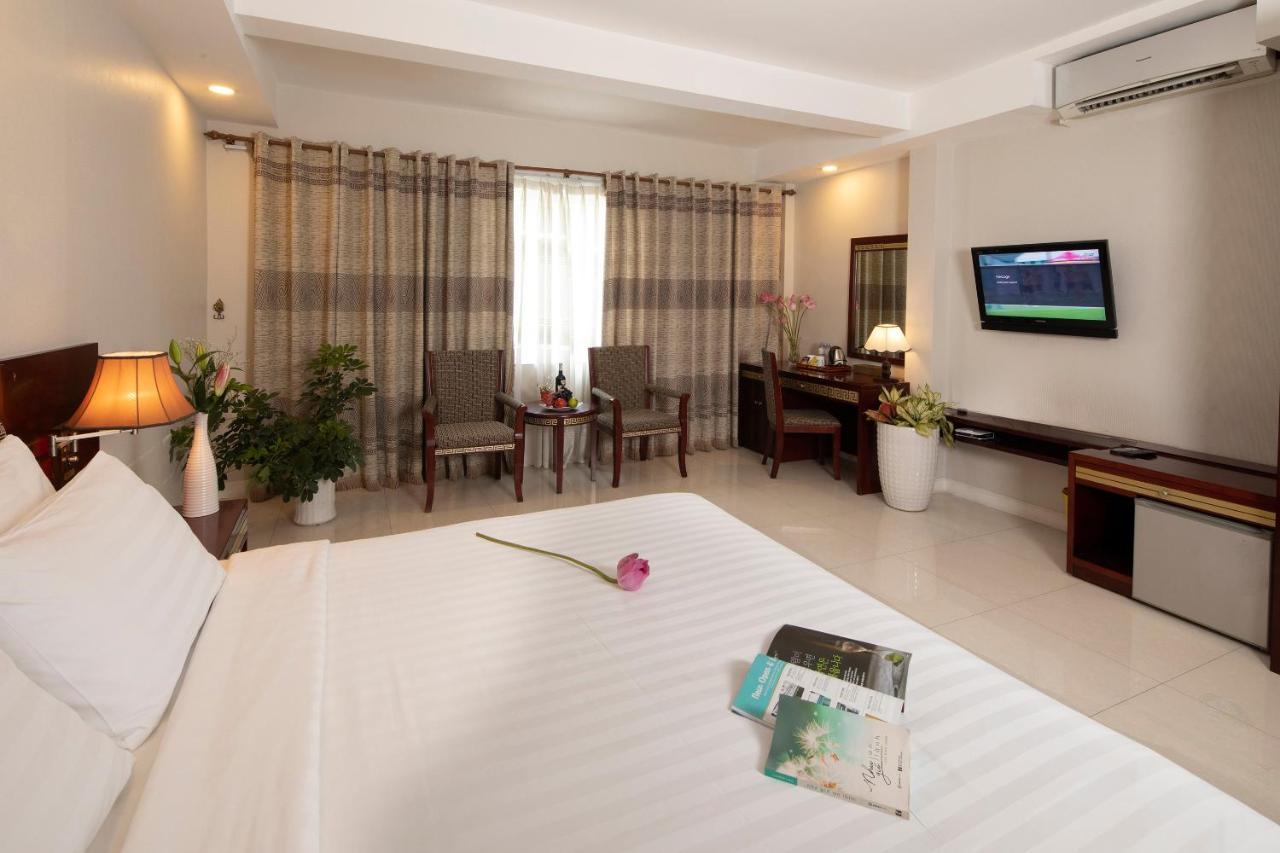 Sunshine Boutique Hotel Phu My Hung Хошимин Экстерьер фото