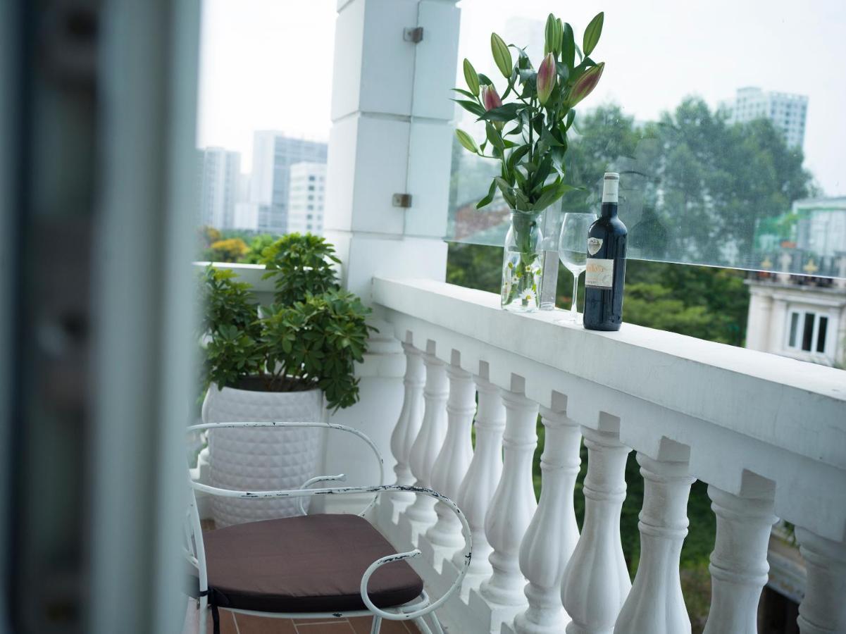 Sunshine Boutique Hotel Phu My Hung Хошимин Экстерьер фото