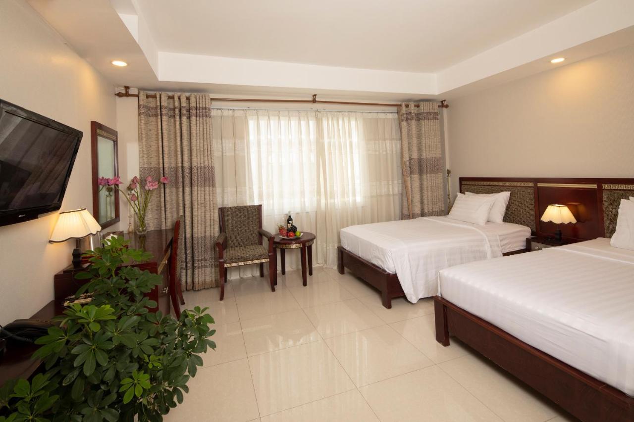 Sunshine Boutique Hotel Phu My Hung Хошимин Экстерьер фото