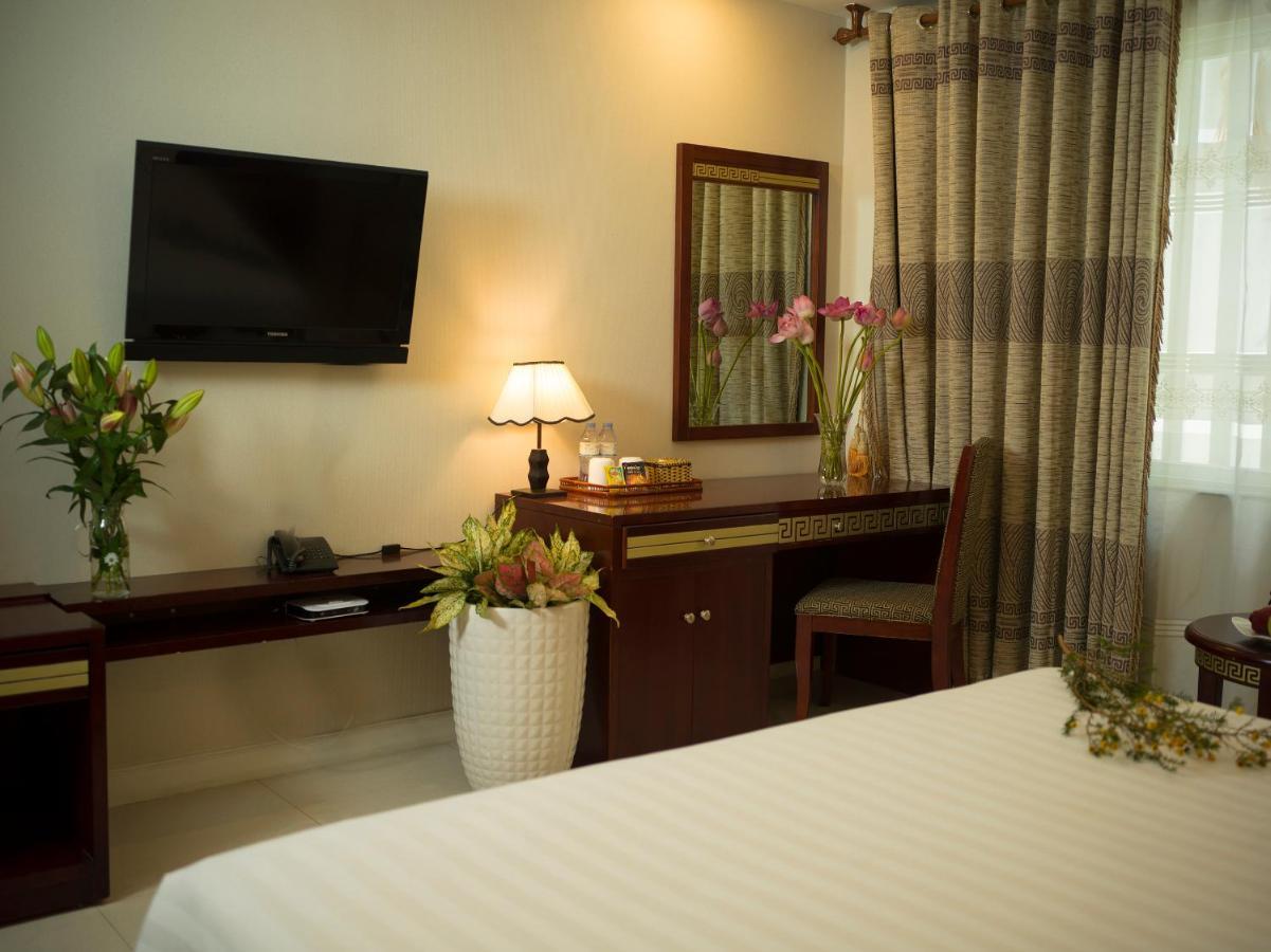 Sunshine Boutique Hotel Phu My Hung Хошимин Экстерьер фото