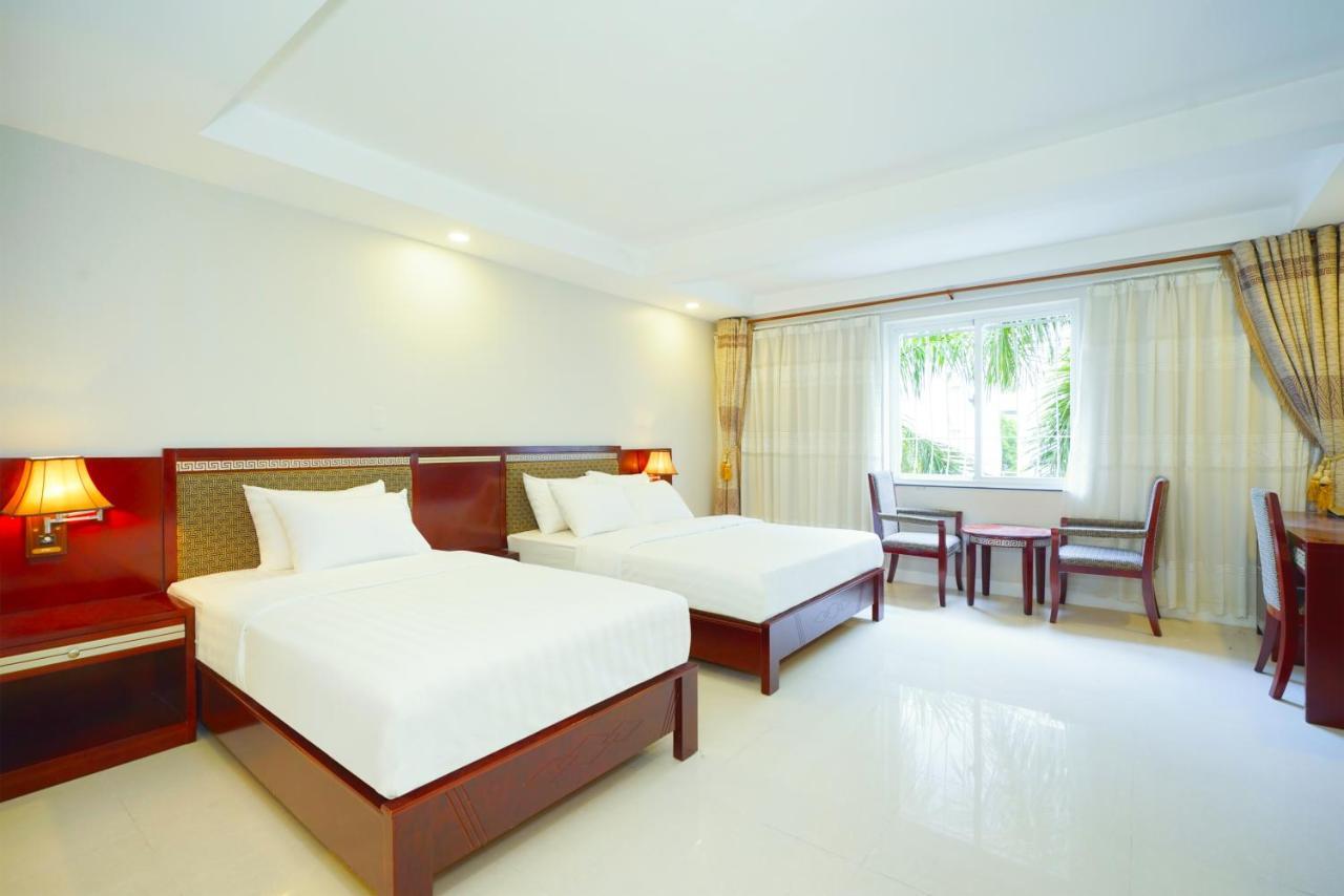 Sunshine Boutique Hotel Phu My Hung Хошимин Экстерьер фото