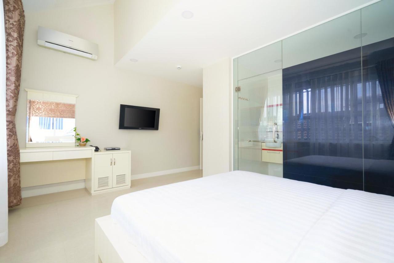 Sunshine Boutique Hotel Phu My Hung Хошимин Экстерьер фото