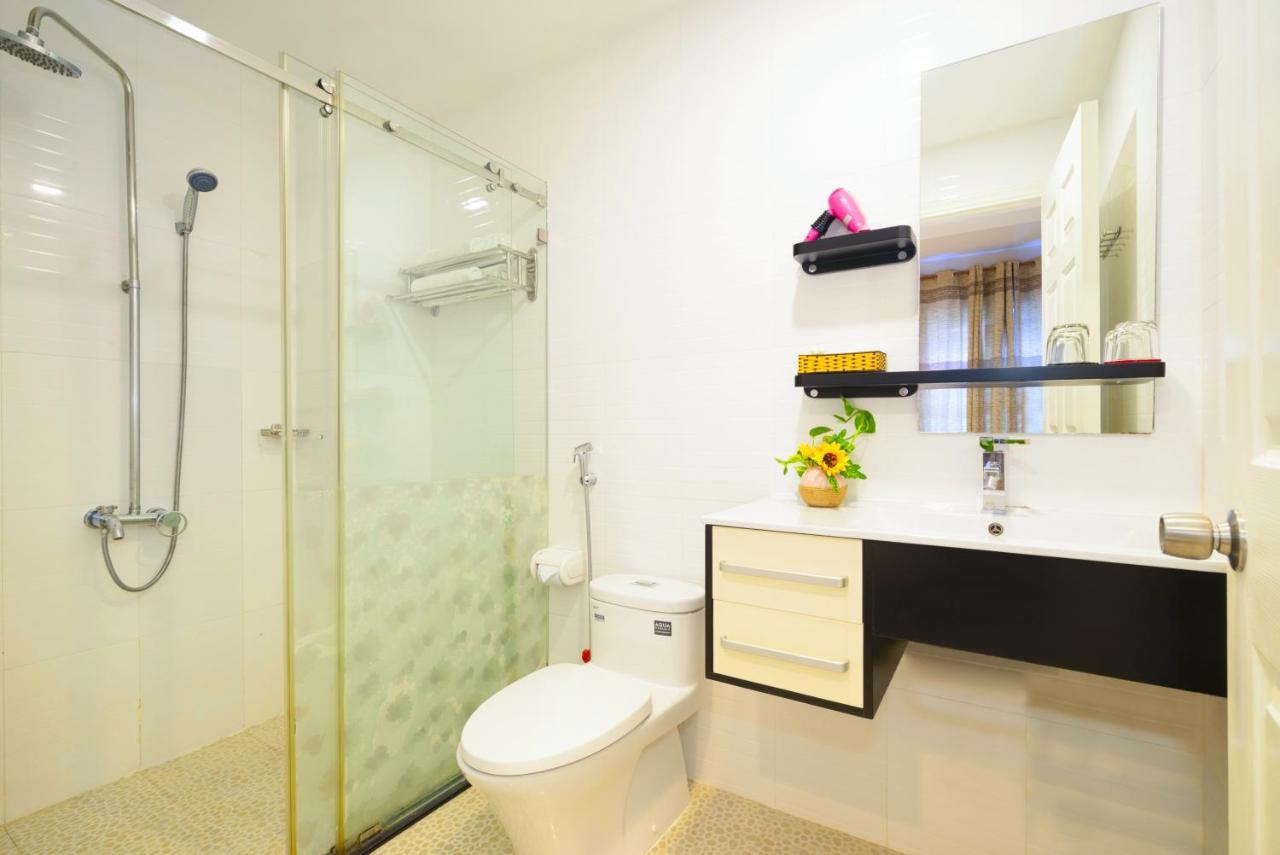 Sunshine Boutique Hotel Phu My Hung Хошимин Экстерьер фото