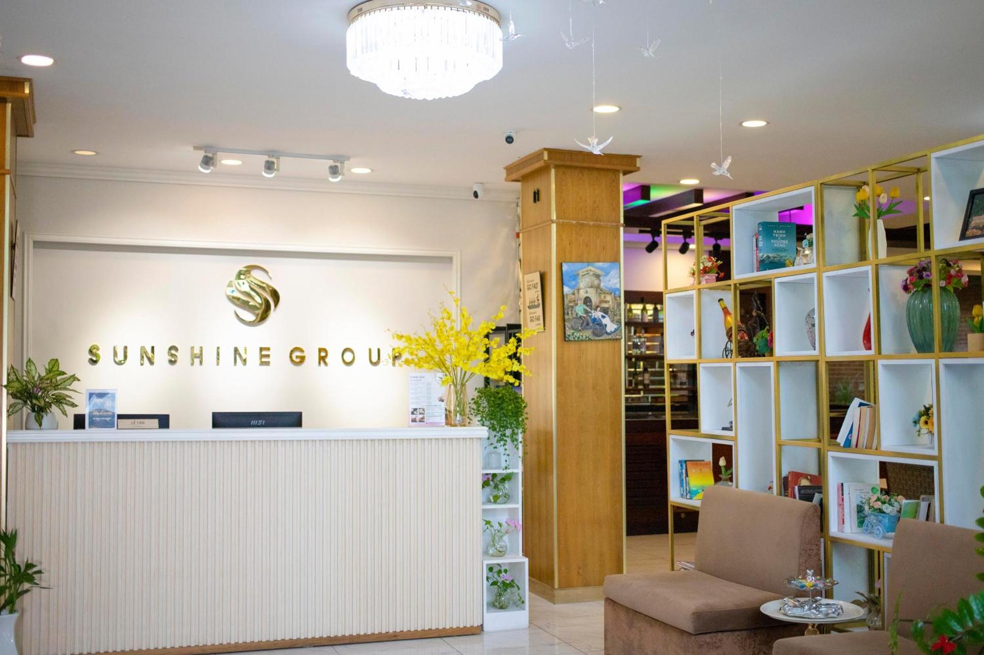 Sunshine Boutique Hotel Phu My Hung Хошимин Экстерьер фото