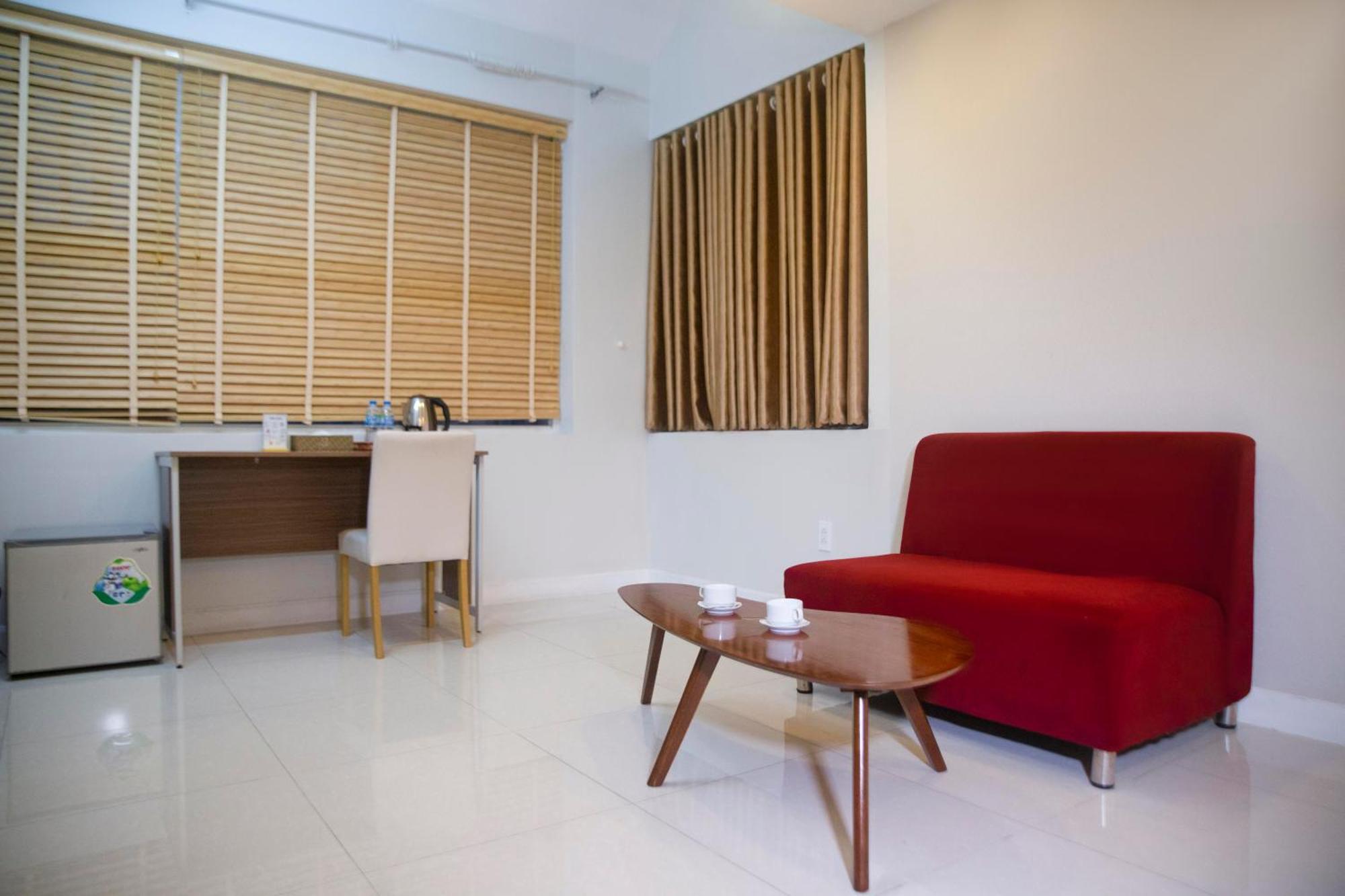 Sunshine Boutique Hotel Phu My Hung Хошимин Экстерьер фото