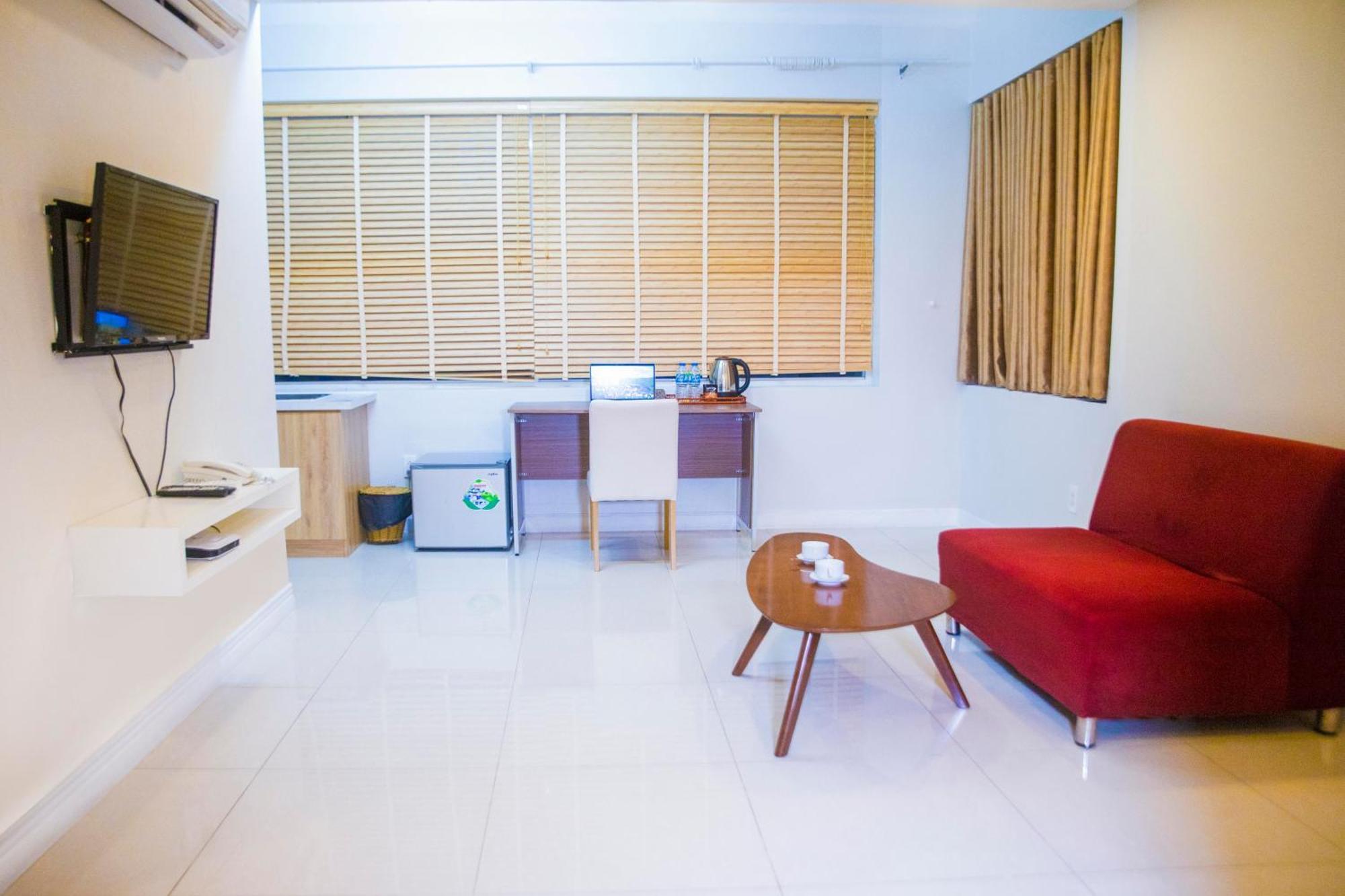 Sunshine Boutique Hotel Phu My Hung Хошимин Экстерьер фото